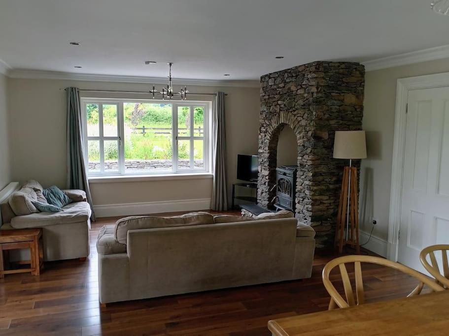 Conveniently Located House To Enjoy All Of Kerry Tralee Exteriör bild